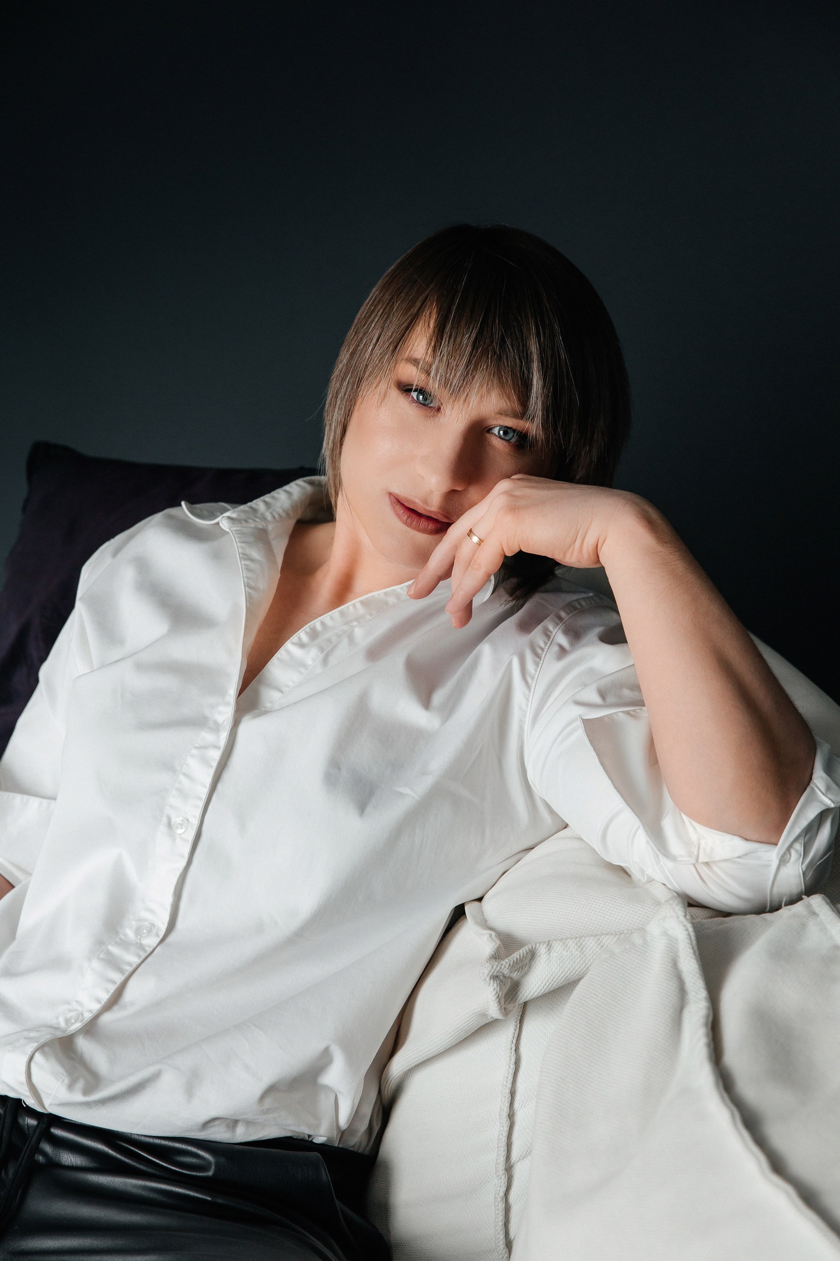 Музыка - она внутри. Она переносит в другой мир, отсекая все лишнее, внешнее»