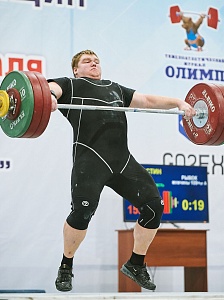 Мужчины 109+