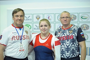 Женщины 76