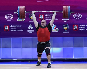 Мужчины 109+