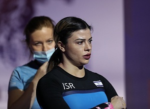 Женщины 64B
