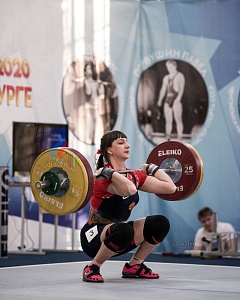 76, 81 кг женщины