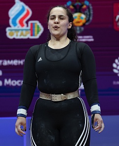 Женщины 87