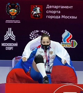 Женщины 59