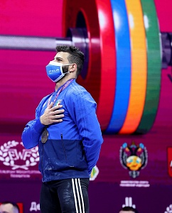Мужчины 81