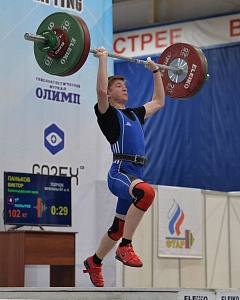 Мужчины 61