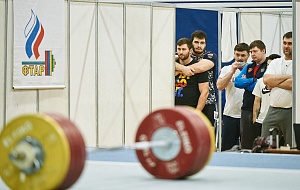 Мужчины 109+