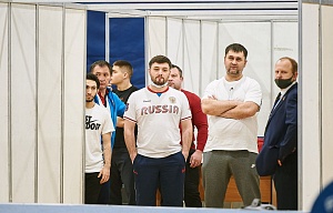 Мужчины 102