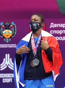 Женщины 59