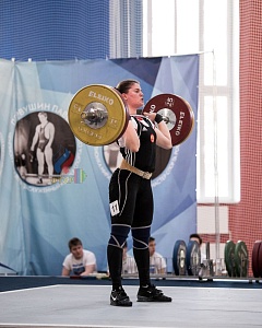 76, 81 кг женщины
