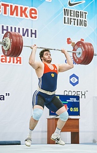 Мужчины 109+