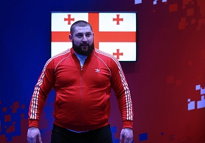 Мужчины 109+