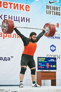 Мужчины 109+