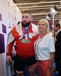 Мужчины 109+