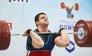 Мужчины 109+