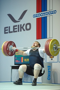 Мужчины 109+
