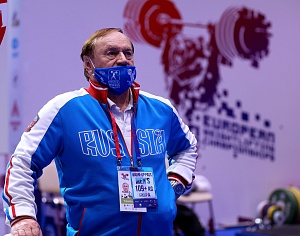 Мужчины 109+
