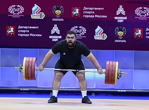 Мужчины 109+