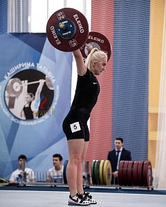 76, 81 кг женщины